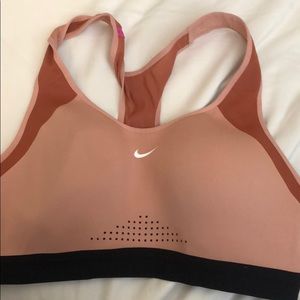 Brand new nike sports bra